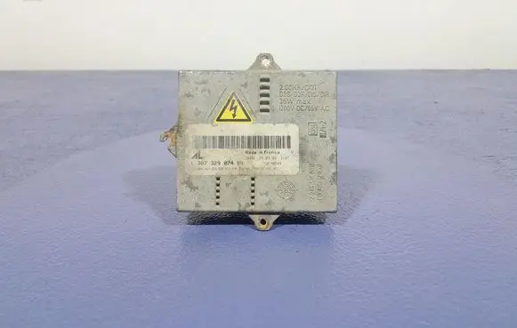 BMW 3 E46 Voltage converter/converter module 1307329074