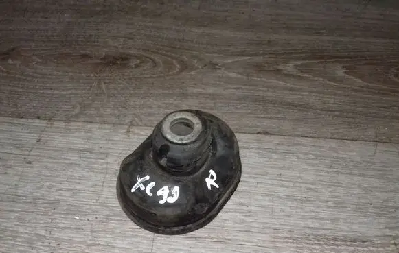 Volvo XC90 Front upper strut mount 8634967 6538