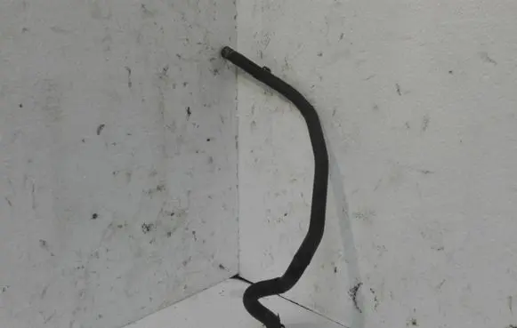 Volkswagen PASSAT B6 Engine coolant pipe/hose 3C0122447BD