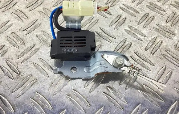 Lexus RX 450H Aerial antenna amplifier G927D48010