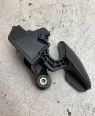 Fiat Punto (188) Tailgate opening switch 