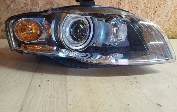 Audi A4 S4 B7 8E 8H Headlight/headlamp 20B427