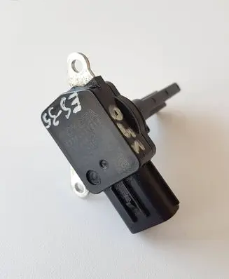 Lexus ES 300h Mass air flow meter 2220431010 04H07 1974005001