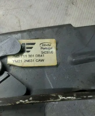 Volkswagen Sharan Handbrake/parking brake lever assembly 7M3711301D 54261A YM212N631CAW