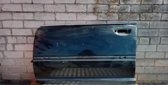 Audi A8 S8 D2 4D Front door