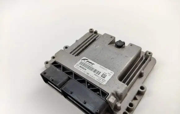 Fiat 500L Engine control unit/module 55255373 0281017827