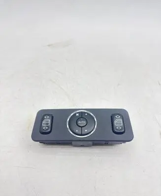 Mercedes-Benz ML W163 Electric window control switch A1638200326