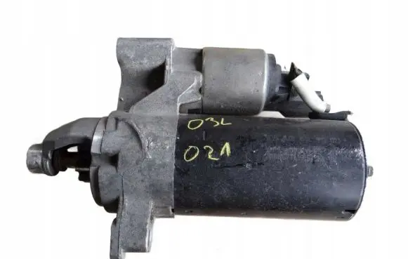 Audi A4 S4 B8 8K Starter motor 03L911021