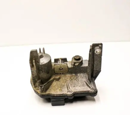 Mercedes-Benz C W205 Intake manifold valve actuator/motor 147808010R