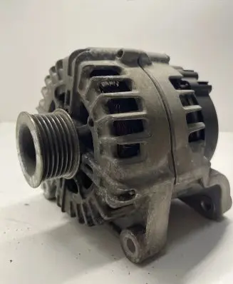 BMW 5 F10 F11 Generator/alternator 7803724 2543403C FG18S011