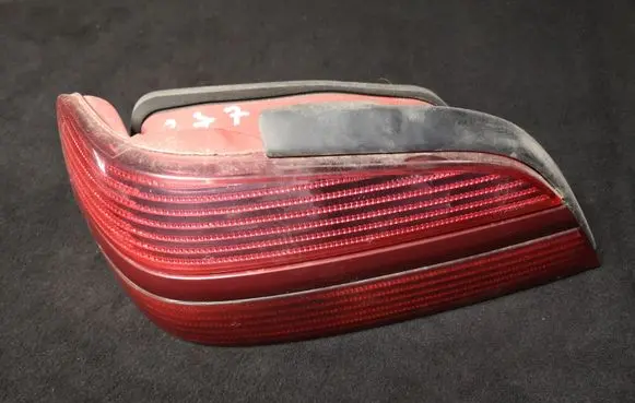 Peugeot 406 Rear/tail lights
