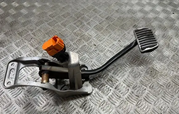 Land Rover Range Rover Velar Brake pedal HK8M2450AE