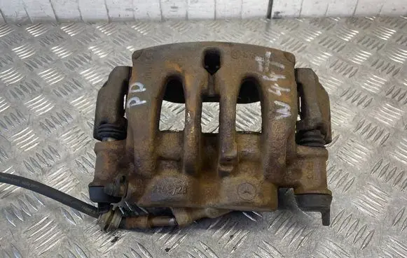 Mercedes-Benz Vito Viano W447 Front brake caliper 928909