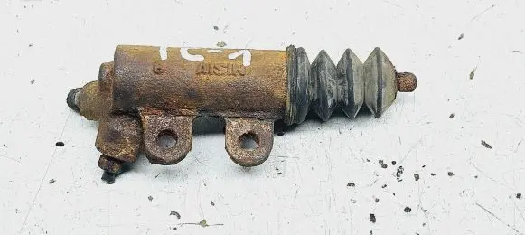 Toyota Corolla Verso AR10 Clutch slave cylinder 