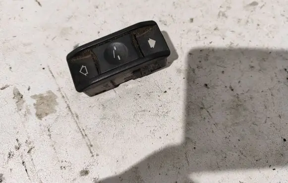 BMW 3 E46 Sunroof switch 03015000