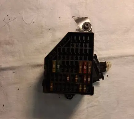 Volkswagen PASSAT B6 Fuse box set 2061624799