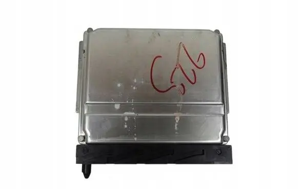 Volvo XC70 Engine control unit/module 30637733A