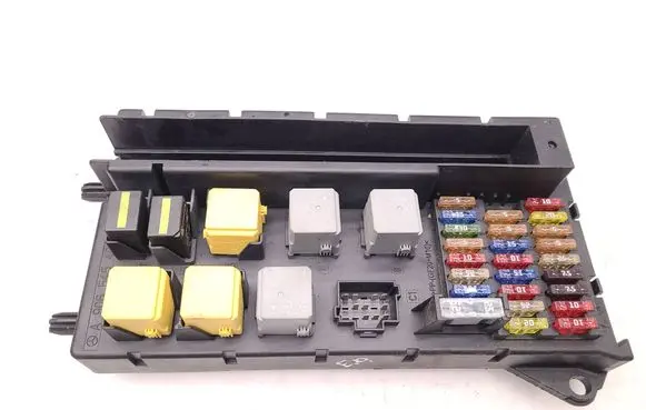 Mercedes-Benz Sprinter W906 Fuse module A9065454001