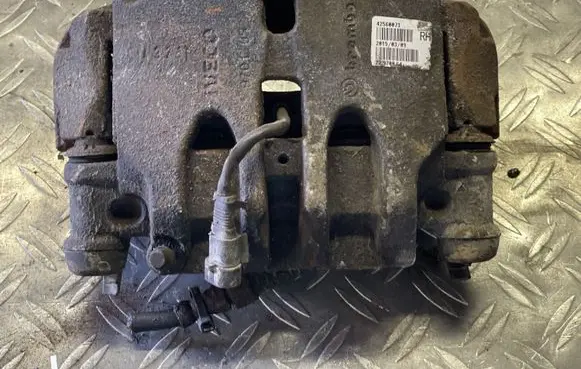 Iveco Daily 35 - 40.10 Front brake caliper