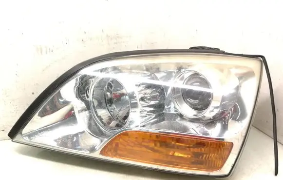 KIA Sorento Headlight/headlamp 921013E5XX