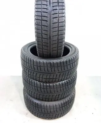 Nissan Primera R17 winter tire