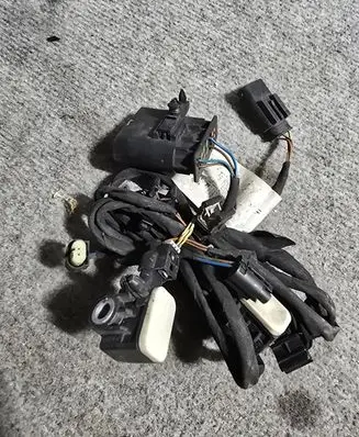 Mercedes-Benz ML W166 Airbag deployment crash/impact sensor A1668210151 56054085AA