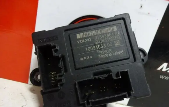 Volvo S80 Door control unit/module 31343464AA