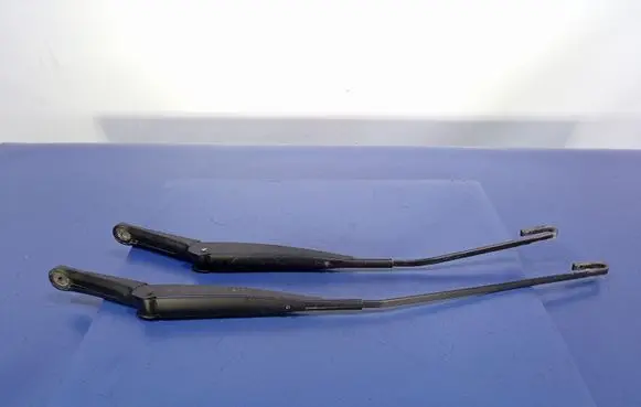 Fiat Panda 141 Front wiper blade arm