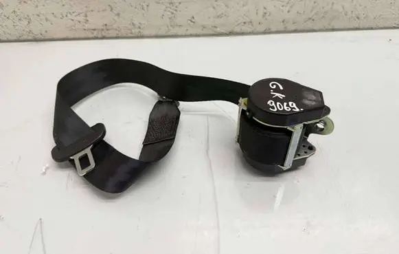 Seat Leon (5F) Rear seatbelt 5F0857805A 6211806