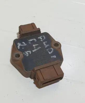 Audi A6 S6 C4 4A Ignition amplifier control unit 4A0905351 DS405