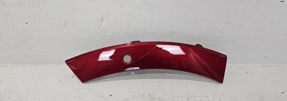Rear bumper trim bar molding