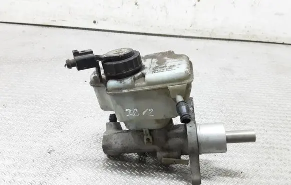 Volkswagen Caddy Master brake cylinder 1K1611301D