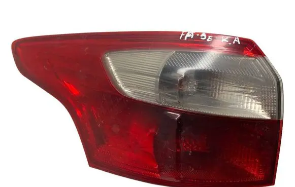 Ford Focus Rear/tail lights BM5113405G BM5113405H