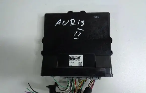 Toyota Auris E180 Engine control unit/module 89981-02130 MB2850005530