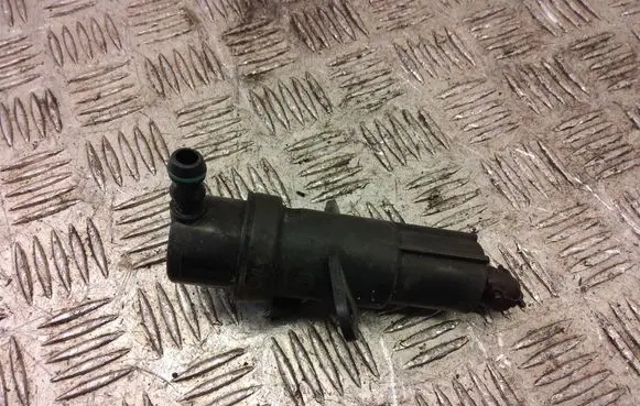 BMW 1 E81 E87 Headlight washer spray nozzle 150207 04212