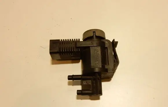 Audi A6 S6 C6 4F Turbo solenoid valve 1J0906283C 1J0906283 5191