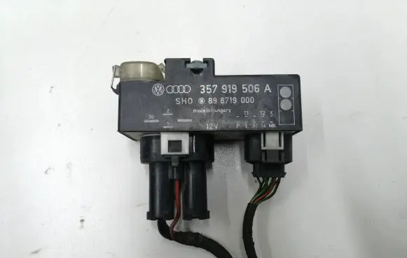 Coolant fan relay