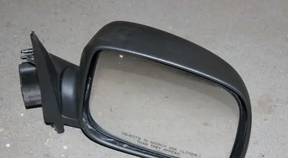 Chevrolet Colorado Manual wing mirror 
