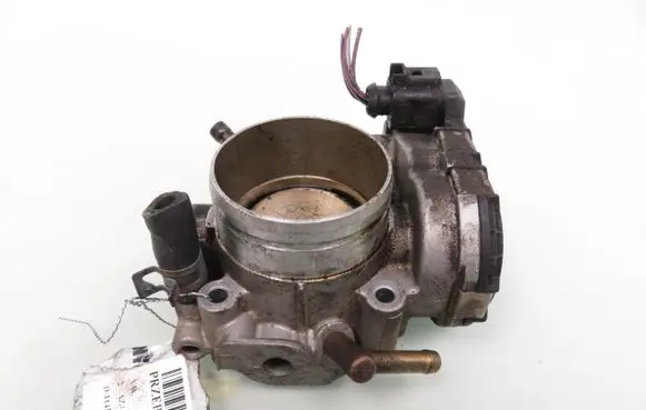 Volkswagen Bora Throttle body valve 0280750061 06A133062D
