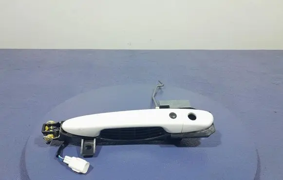 Mazda CX-5 Front door exterior handle 