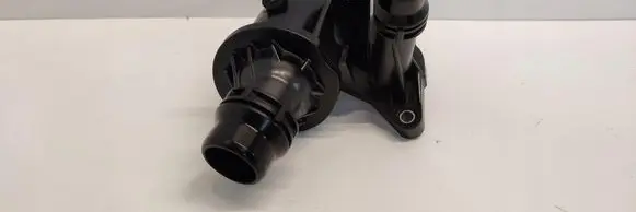 BMW 1 F20 F21 Thermostat housing 8575625