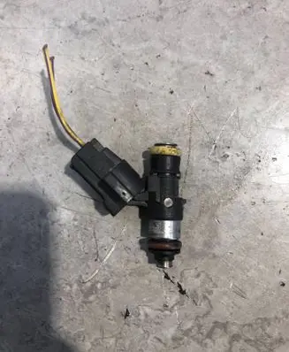 Fuel injector
