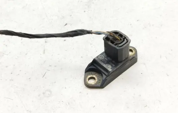 Volkswagen PASSAT CC ESP acceleration yaw rate sensor 3C0907651