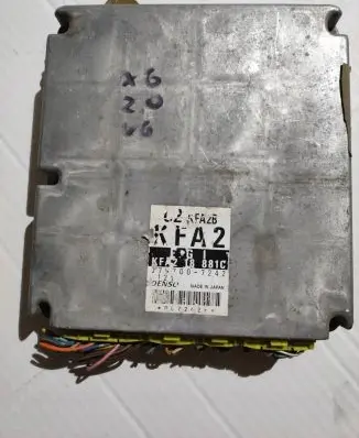 Mazda 626 Engine control unit/module KFA8218881C
