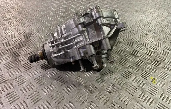 Maserati Levante Front differential 06701040570