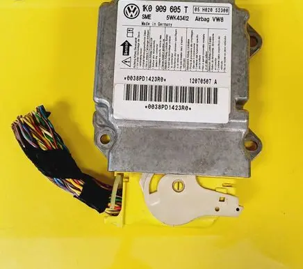 Volkswagen Golf V Airbag control unit/module 1K0909605T