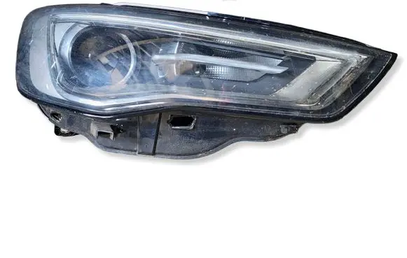 Audi A3 S3 8V Headlight/headlamp 8V0941006C 01026511 01074028AF