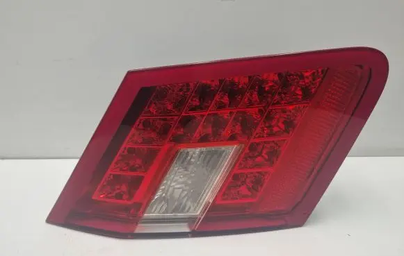 Mercedes-Benz E W212 Tailgate rear/tail lights A2128200764