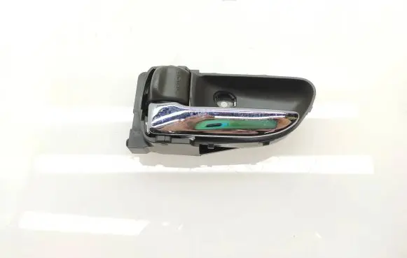 Subaru Outback Front door interior handle