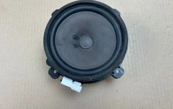 Chevrolet Captiva Rear door speaker 96673538